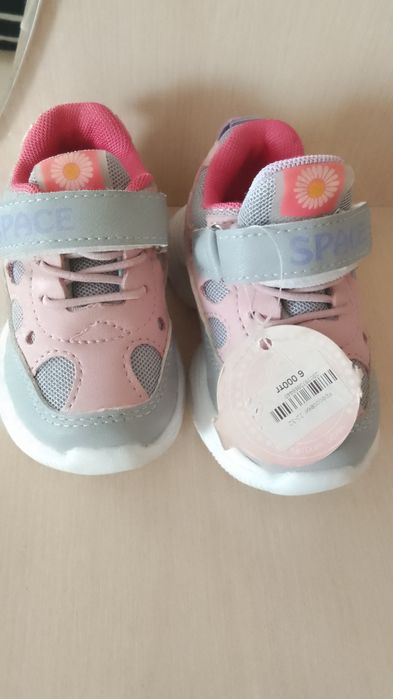 Крассовки для девочек