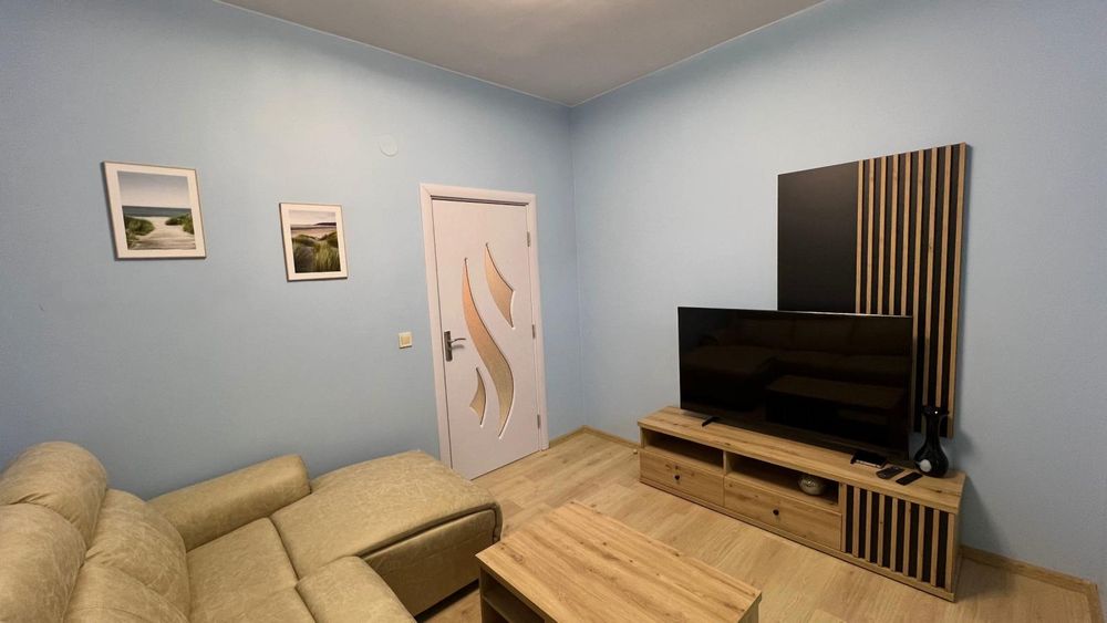 Дава се под наем Двустаен апартамент в София, Център - 65 кв.м за 749 € - Снимка #1