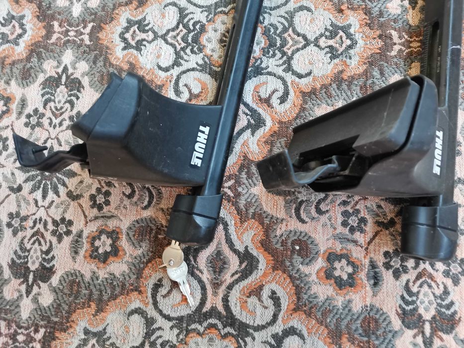 Греди за багажник за кола напречни Thule - Метални, 120cm с ключ