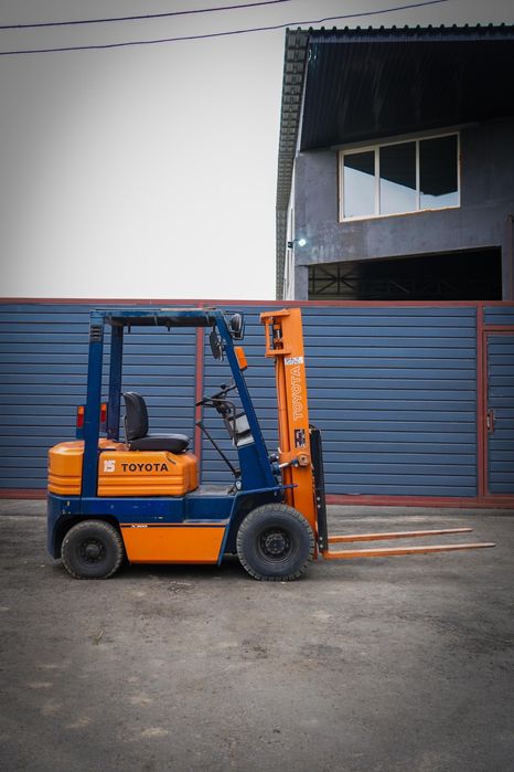 Вилочный Погрузчик Toyota 5FG15