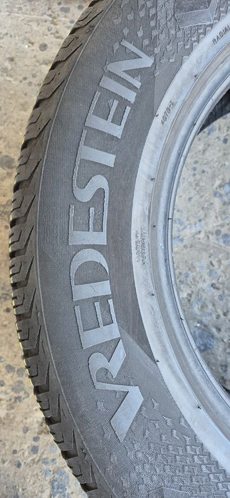 2 anvelope M+S Vredestein 255/60/17.Pretul este pe bucata.