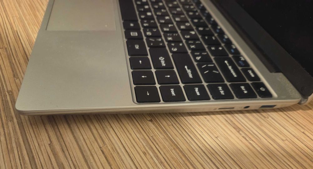 Продам ноутбук HYDRA