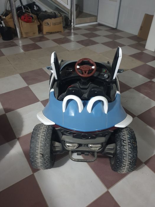 двухместная детская машина