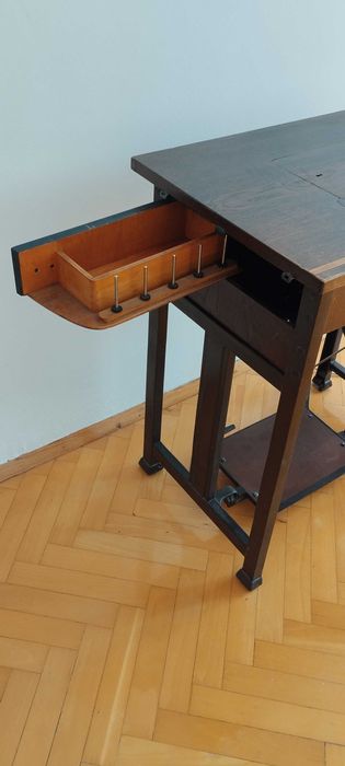 Немска крачна шевна машина Gritzner