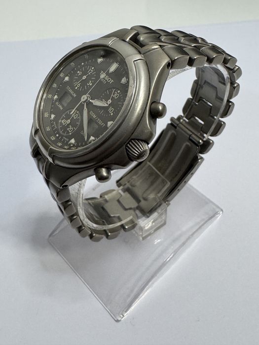 Ceas Tissot T 671, titanium chronograph. Swiss mase eta.