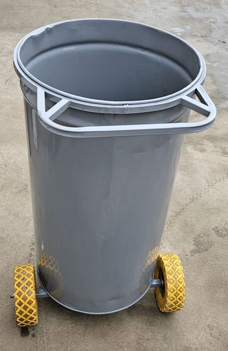 Мусорные баки musr arava тележки  для мусора