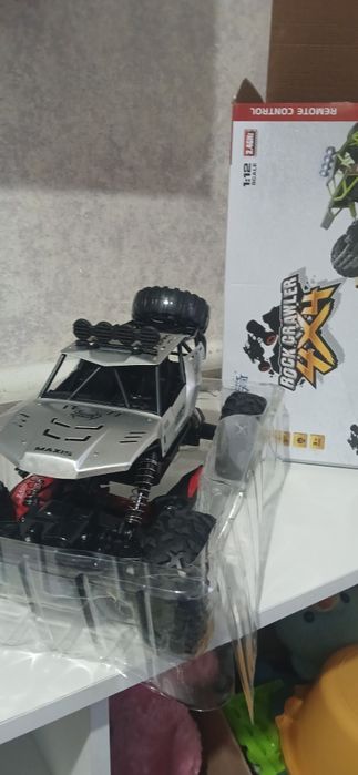 Машина с пультом