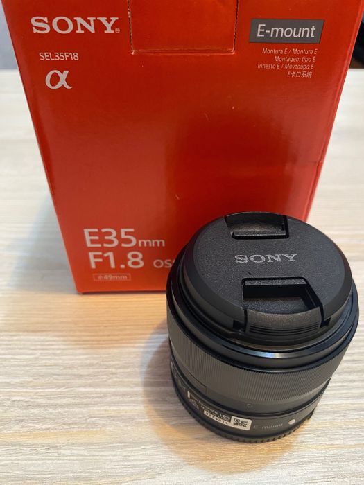 Sony ZV-E10 4K + E 3.5-5.6 PZ 16-50 + Sony E35 F 1.8 + 2 батареи