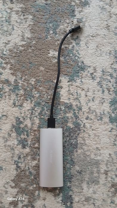 Vând ssd portabil Orico 250 gb
