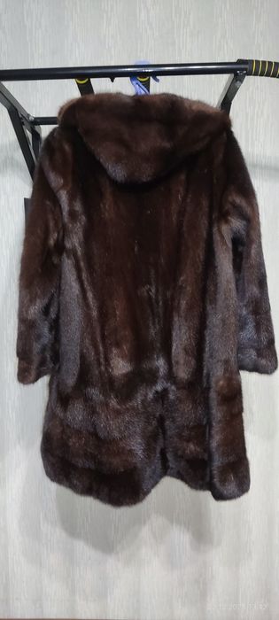 Шуба норковая коричневая