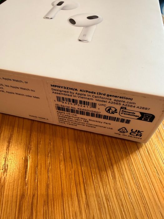 Casti Airpods 3