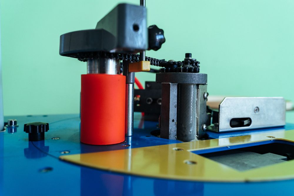 Кромкооблицовочный станок DELTAMACHINERY DM-114