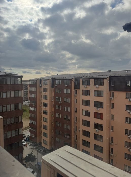 Proprietar, închiriez garsoniera în Militari Residence