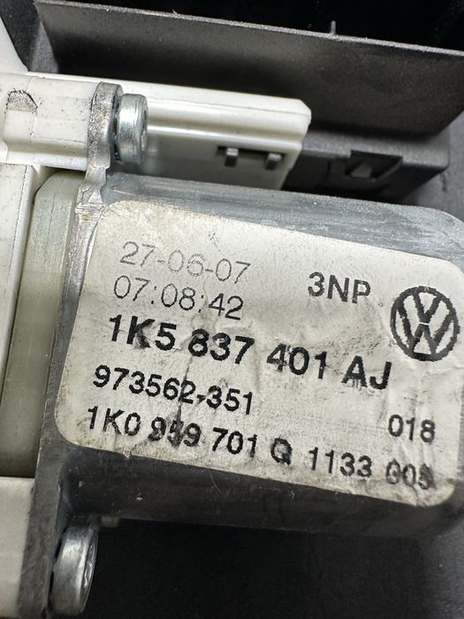 Motoras macara geam stanga fata Vw golf 5 passat b6 golf 6 seat leon