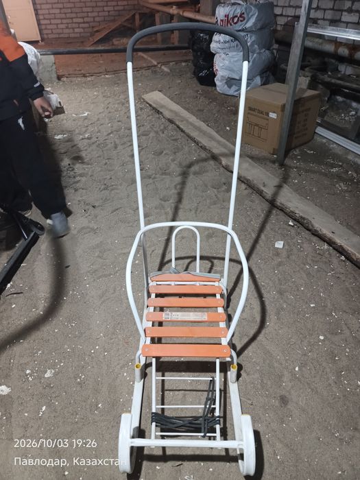 Продам санки в хорошем состоянии