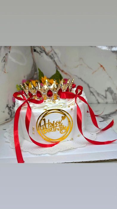 Торты с короной. Торт