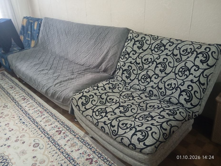 Продам диван, кровать, стойку