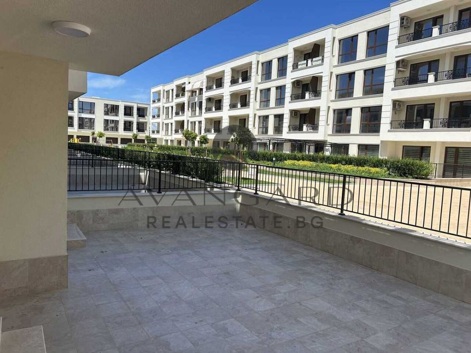 Продава се Тристаен апартамент в Пловдив, Христо Смирненски - 141 кв.м за 1128 €/кв.м - Снимка #8