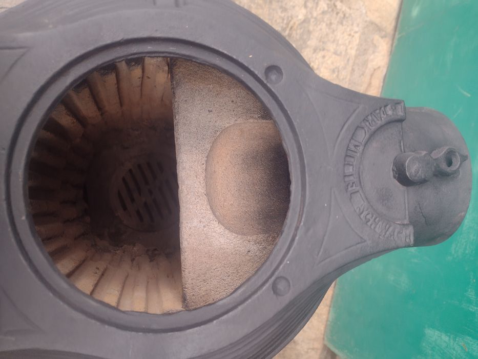 Печка  уникат на дърва!