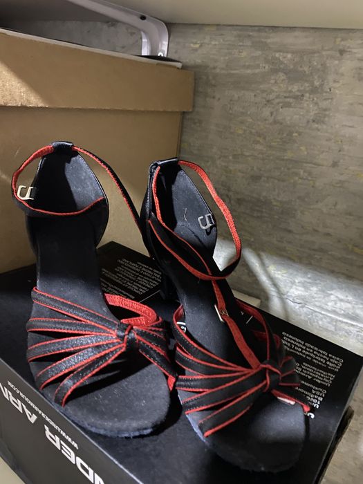 Pantofi de dans piele