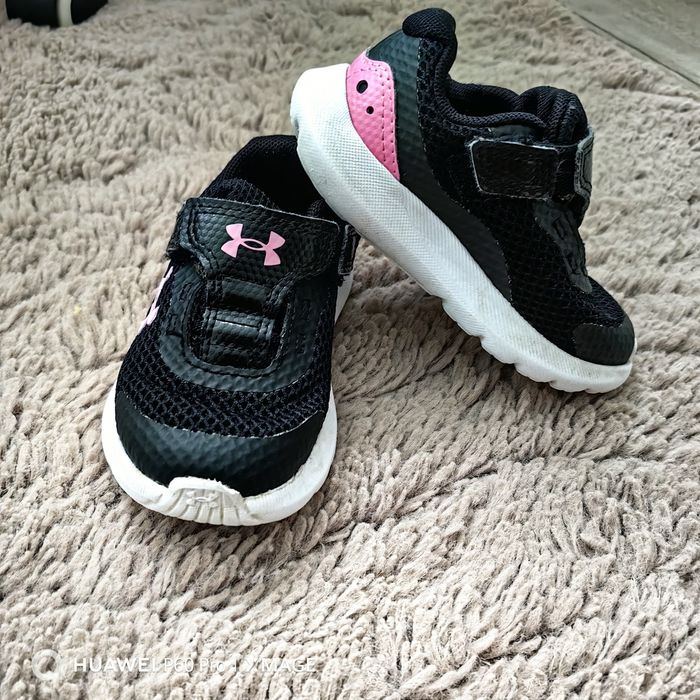 Adidași under armour fete mărimea 21