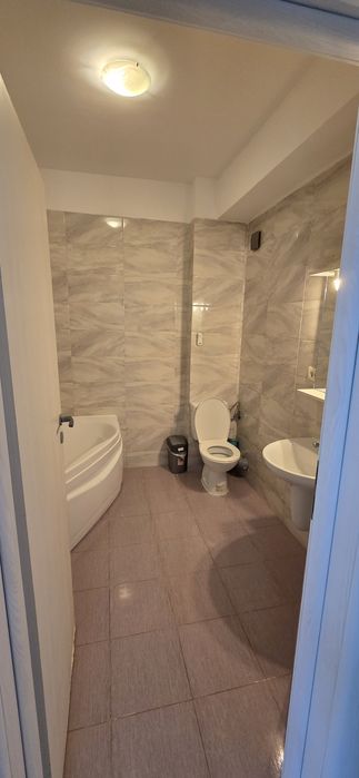 Garsoniera tip studio (dormitor separat)