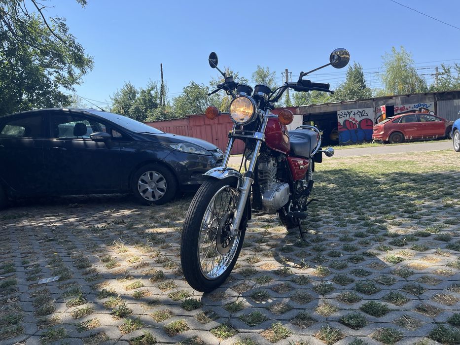 Vand Suzuki gn 125 cu 11.000 km