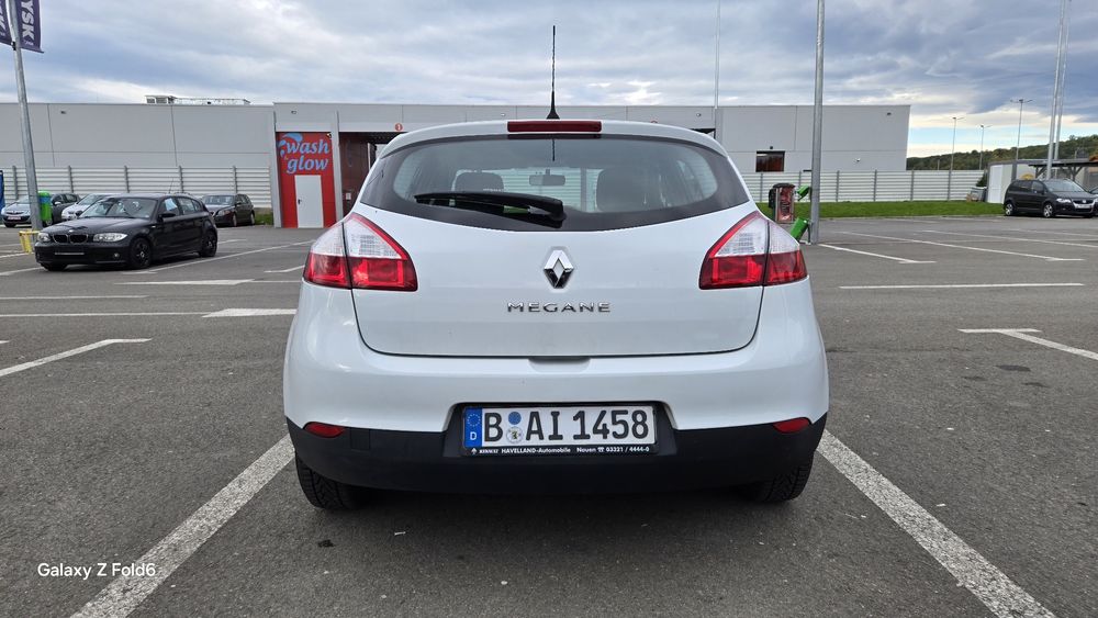 Renault Megan 3 an 2011 euro5 1.6 benzină import Germenia.