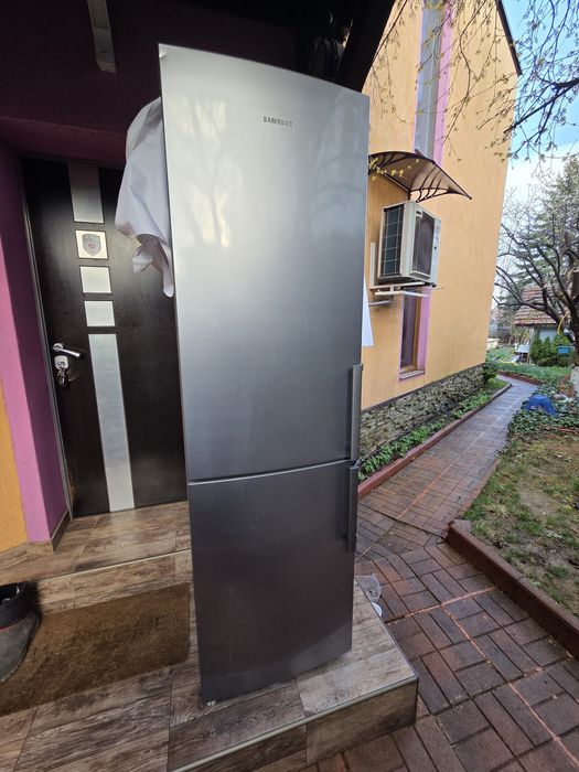 Хладилник Самсунг