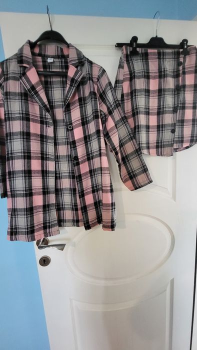 Рокли, ризи, пола ,дънки