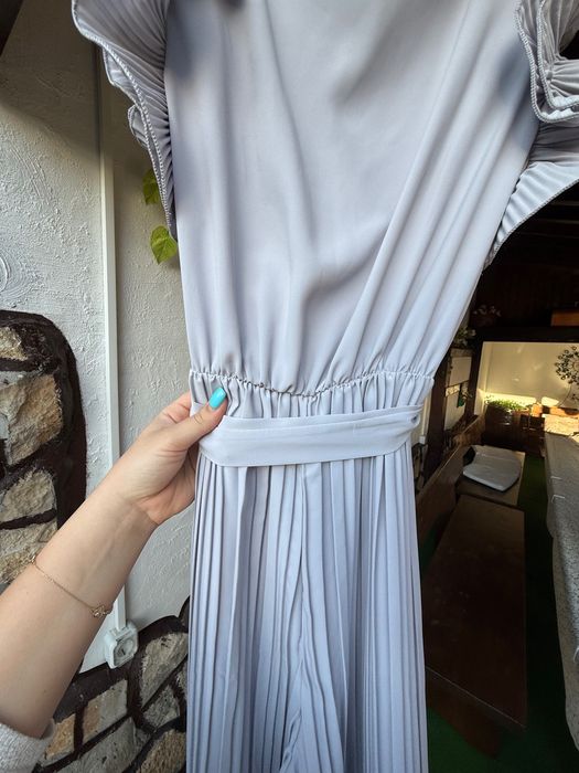 Сив официален гащеризон. Подходящ за всеки повод.