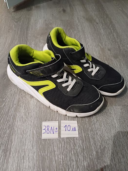 Дамски спортни маратонки