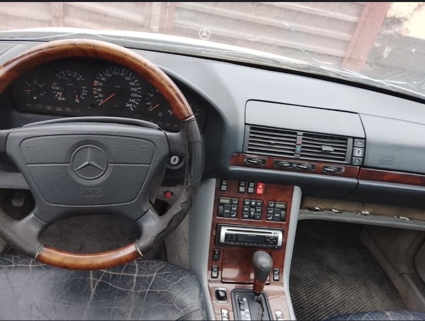 Продам мерседес 140