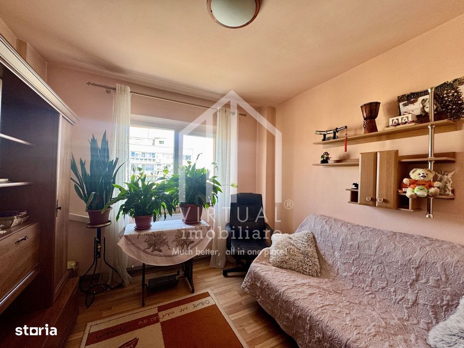 Apartament cu 4 camere, 70mp utili + balcon, lift, B-dul. Viteazu