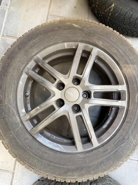 Set jante aliaj DEZENT R16 + anvelope iarnă Semperit 215/65 R16 – 5x114.3 –
