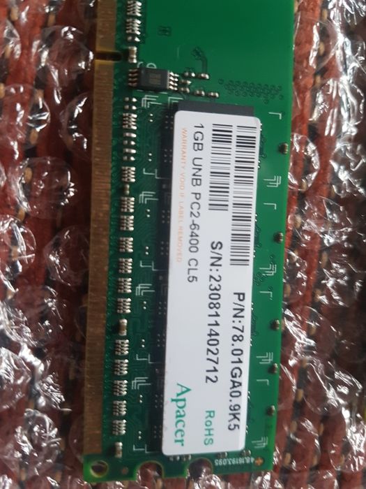 4 x DDR2 1Gb PC2-6400