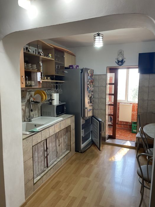 Apartament doua camere decomandat