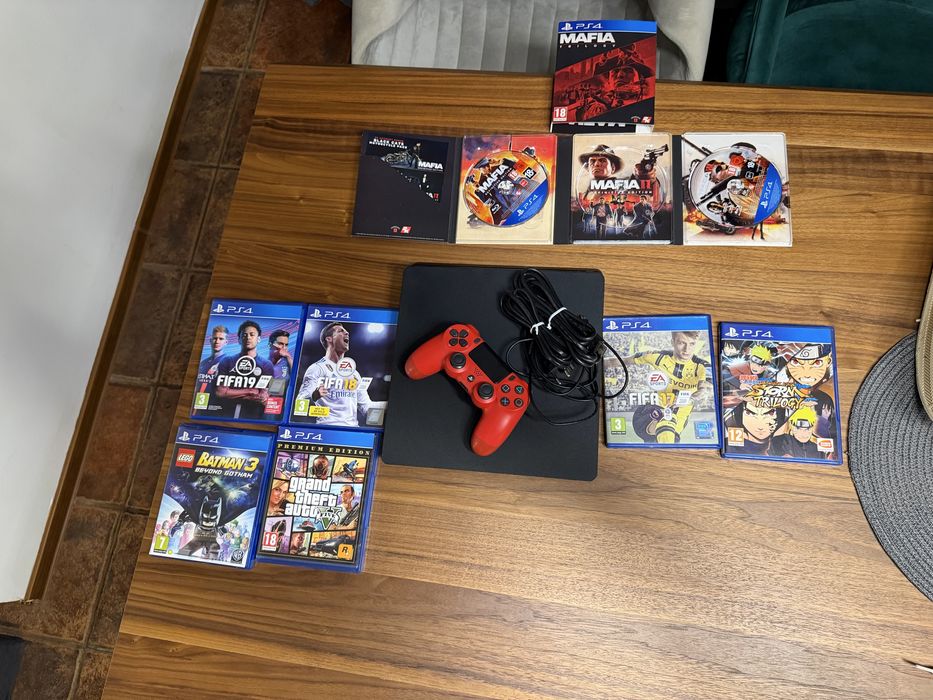 Ps4 + igri fifa,gta,mafia,naruto