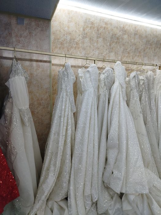 Kelin kuylak salonidan kreslo stol pomochnisa kelin kuylaklar sotiladi