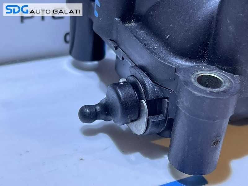 Galerie Admisie Dreapta cu Clapete VW Phaeton 3.0 TDI BMK 2002 - 2010 Cod 059129712N [B0002]