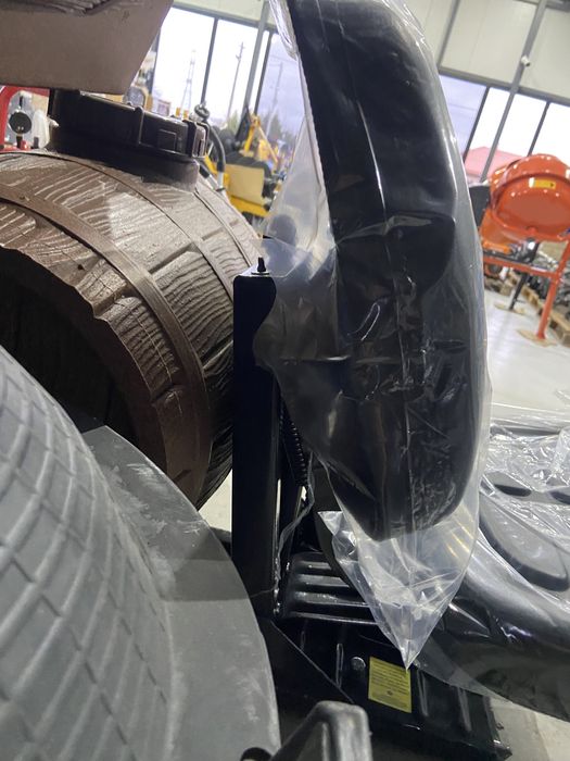 Седалка за трактор с пружини подскача