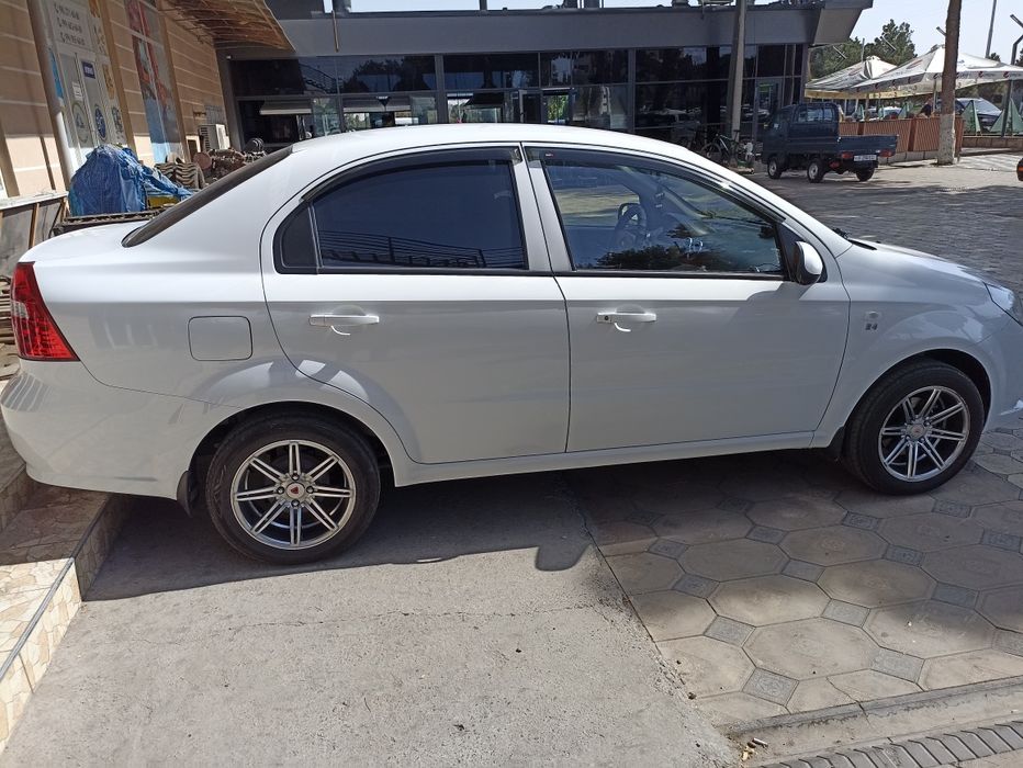 Нексия 3 автомат сотилади срочно