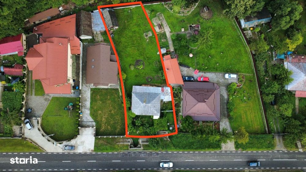 Teren 810 mp și casa de vânzare la 250 m de pârtia de ski