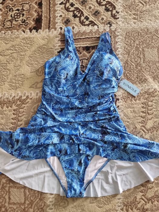 Новык Купальники!хорошего качества!