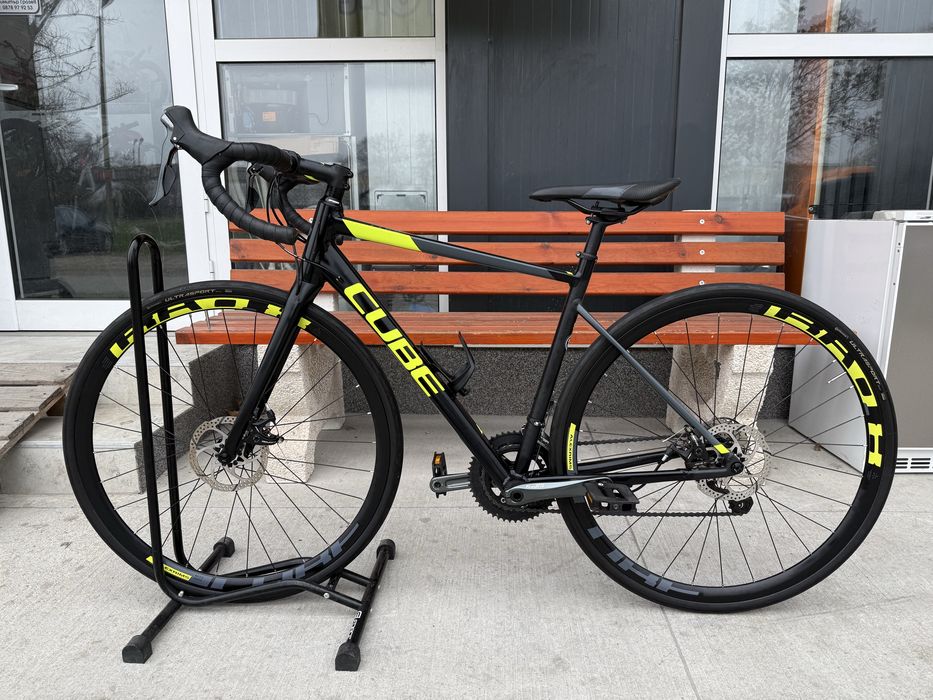 Шосеен  велосипед CUBE ATTAIN RACE  28" цола