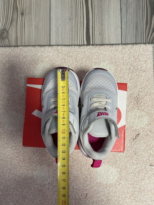 Adidasi copii Nike marimea 25