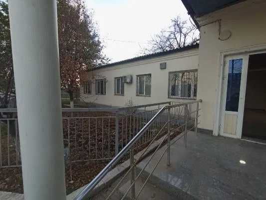 Продаётся здание,  Сергелийский район 1300 м2