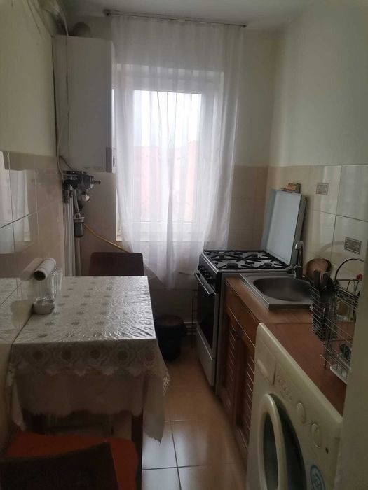 Apartament 3 camere de inchiriat