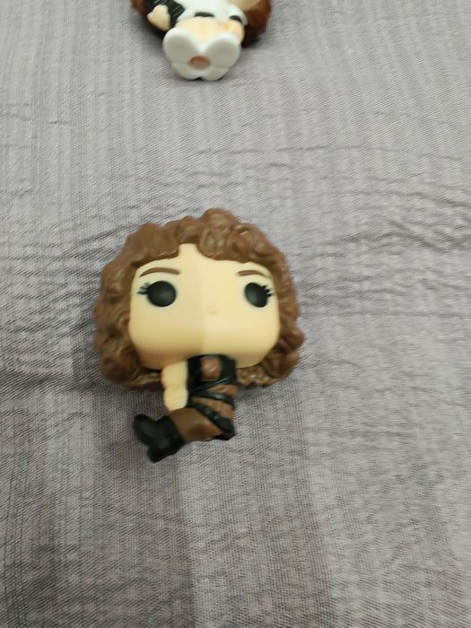 Фигурки очень странные дела