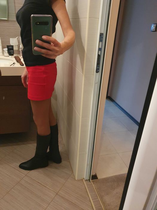 пола на марката Armani